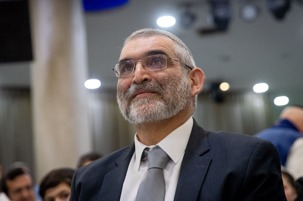 ד"ר מיכאל בן ארי חוזר לפוליטיקה