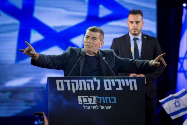 אשכנזי הודיע: לוקח הפסקה לחשוב על המשך דרכי