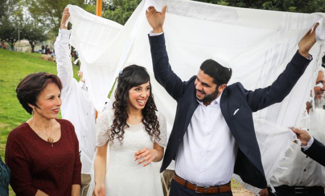  הרב הראשי בפניה לנתניהו: אפשרו לזוגות להתחתן