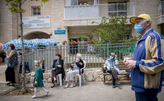 זקנה וקורונה – השלכות קשות ופתרון יצירתי
