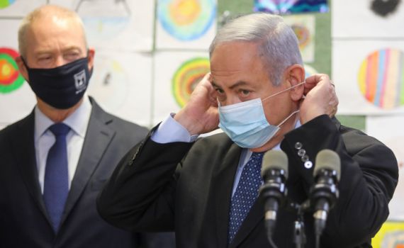 הממשלה קרסה והרשויות המקומיות לקחו אחריות