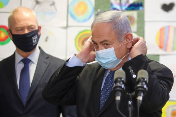 הממשלה קרסה והרשויות המקומיות לקחו אחריות