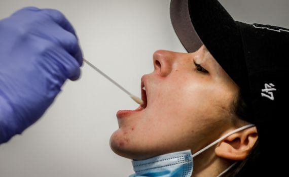 ככה יוצאים מהסגר? כמעט 8,000 נדבקים חדשים