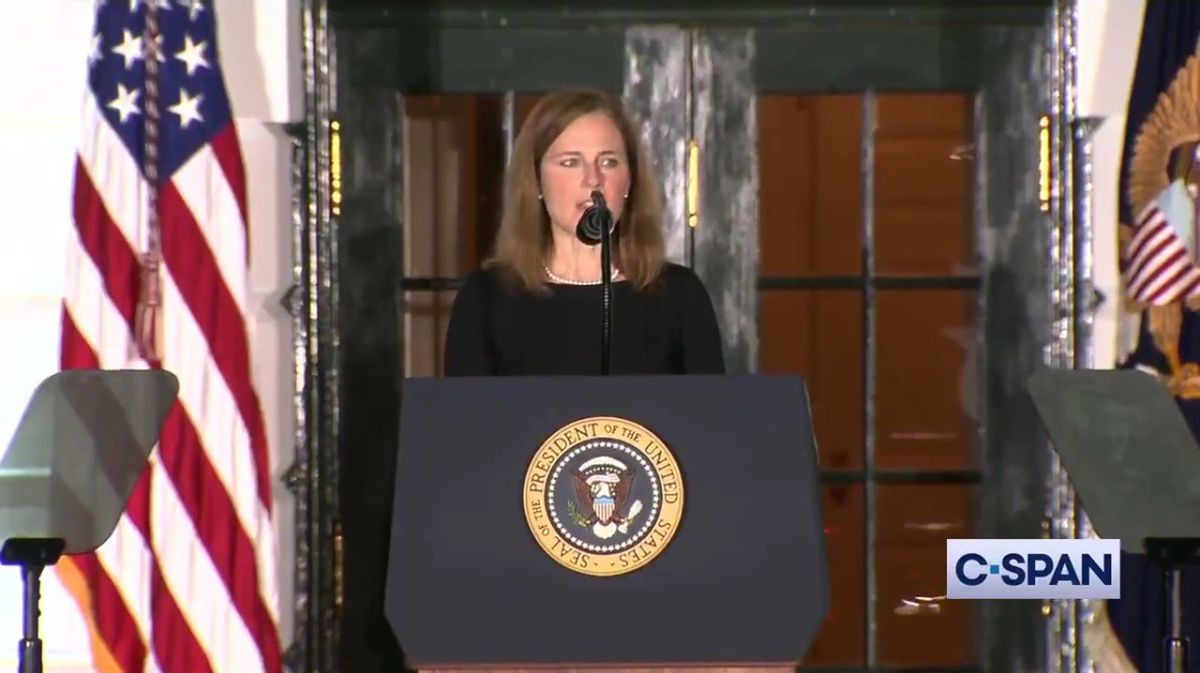 ניצחון אדיר לטראמפ: השופטת השמרנית הושבעה