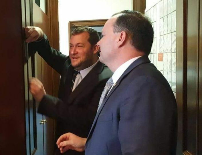 הסנאטור חלה בקורונה, דגן קרא להתפלל לרפואתו