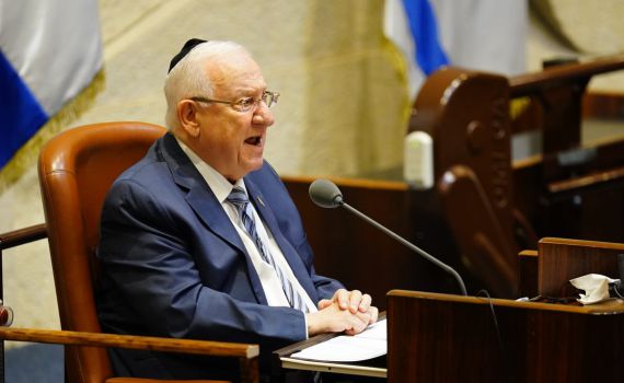 ריבלין תוקף: "נבחרי הציבור מחוללים את טירוף השקר"