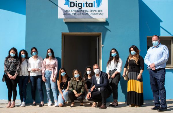 בנות שירות יפעילו מדיה בשפה הערבית למען ישראל