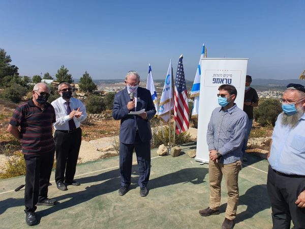 ״אני מאמין שהנשיא טראמפ יפעל להסדרת המאחזים״