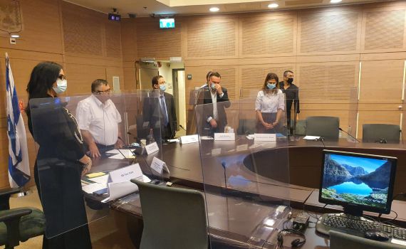 שנתיים לטבח בפיטסבורג: הח"כים עמדו לדקה דומיה