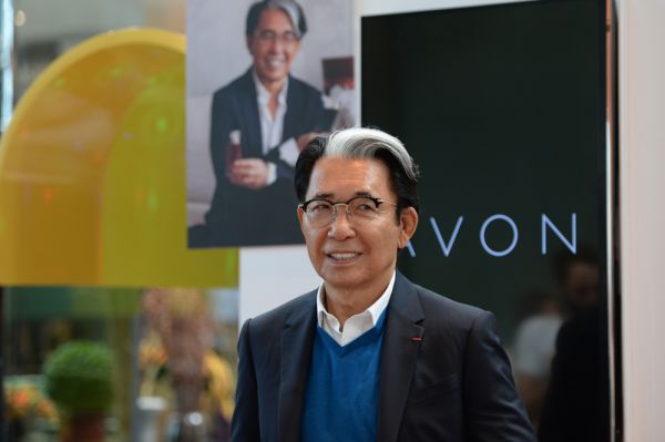 קנזו טקאדה מייסד המותג "קנזו" מת מקורונה בגיל 81