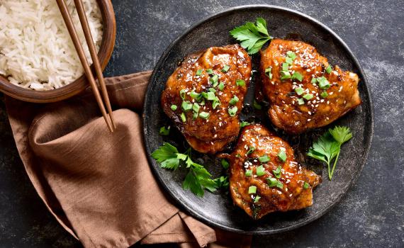 סורגים שבת: כך תכינו בקלות עוף עסיסי ומתקתק