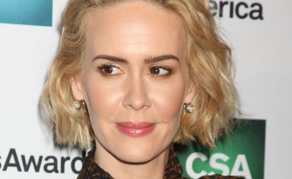 האם זו פאה? השחקנית שרה פולסון חושפת