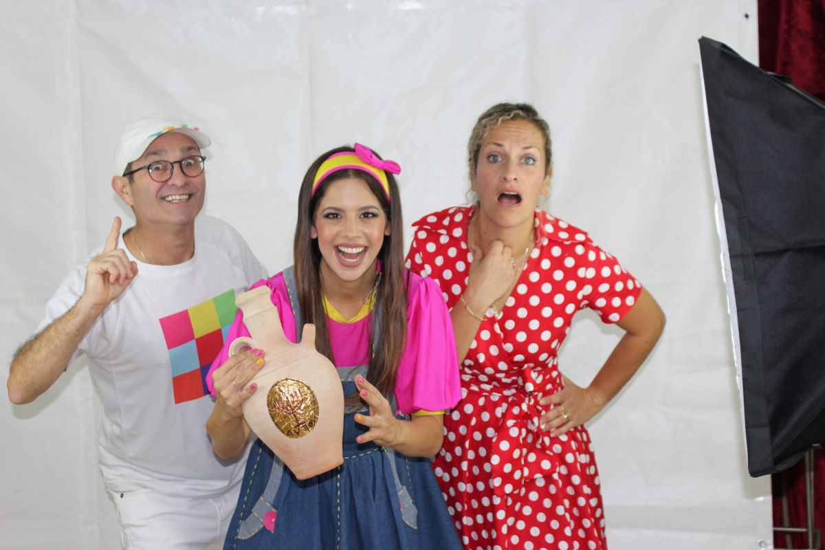 מבצע חנוכה: מופע חנוכה לילדים עם כוכבים דתיים