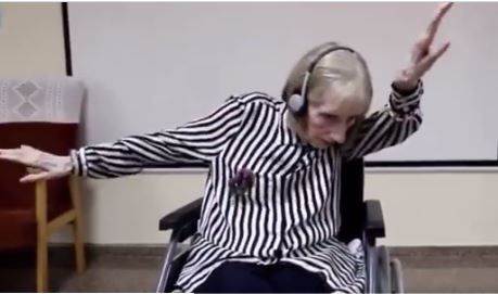 כשבלרינה עם אלצהיימר שמעה את אגם הברבורים