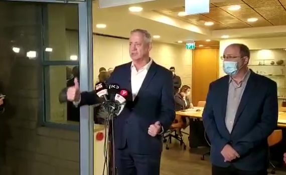 גנץ לסרוגים: מתקרבים לבחירות, הליכוד אשמים במצב