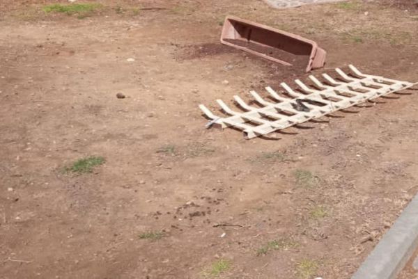 טרגדיה: בת 23 נשענה על סורגים וצנחה אל מותה