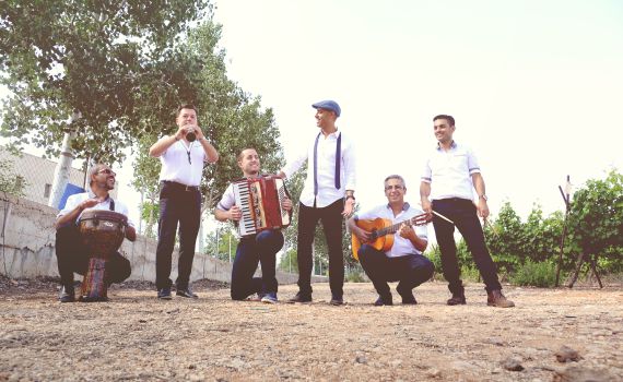 צפו: הלהקה הסרוגה חוגגת 35 שנה בסינגל חדש