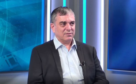 הכרזה על פילבר כ"עד עוין" – מה זה אומר? | עושים סדר