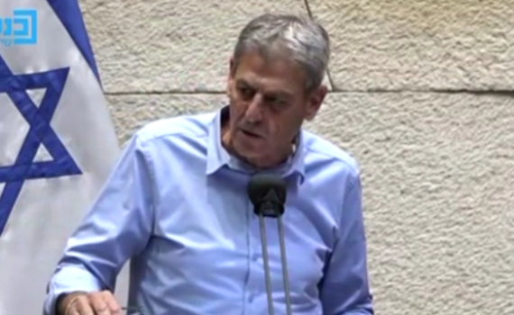 צפו; רם בן ברק בנאום חריף: "ממתי קיבוצניק זו קללה?"