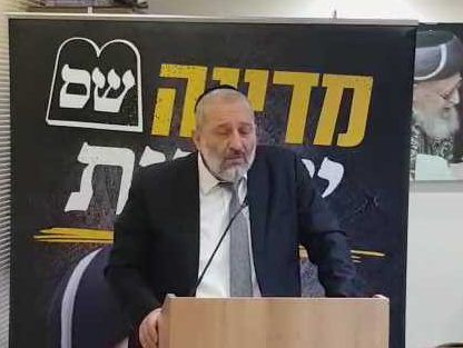 "שר הביטחון חצה קו אדום בגלל שיקולים פוליטיים"
