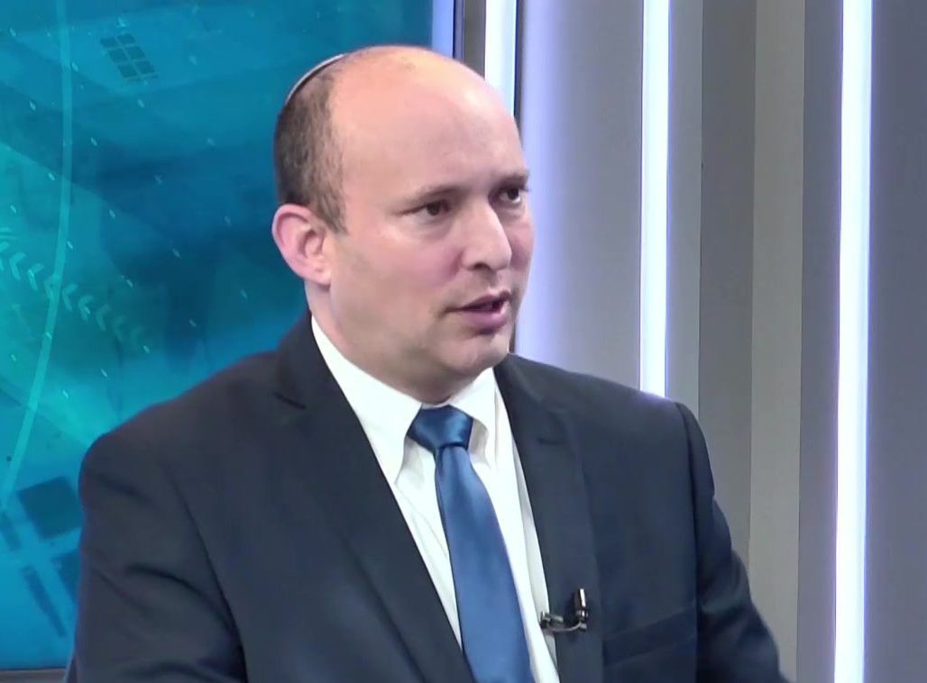 בנט עוקץ את סמוטריץ': "לא להתנשא ולהמשיך לפצל"