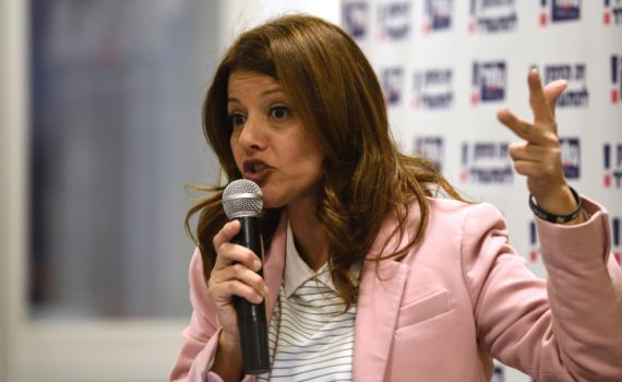 "בריון תקשורתי": אורלי לוי חסמה את העיתונאי הבכיר