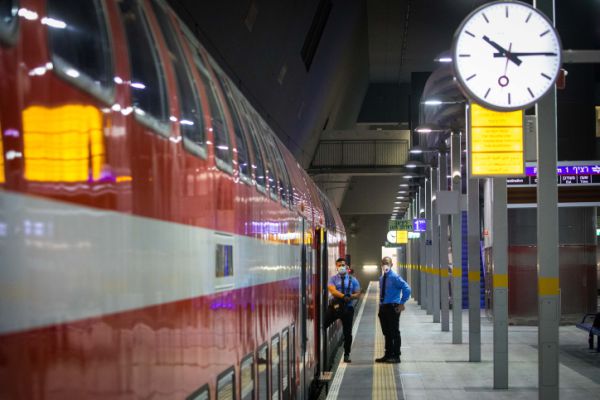 שיבושים בתנועת הרכבות בין חיפה לת"א: 'אירוע קשה'