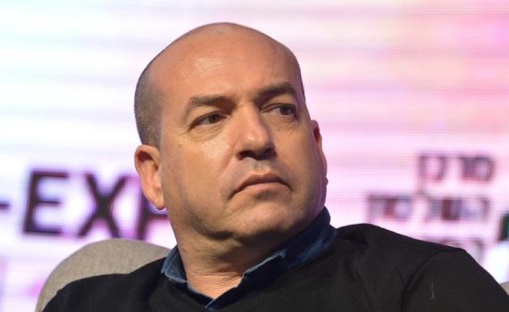 בגלל ציוץ: אייל ברקוביץ' הגיש תביעה נגד נעם פתחי