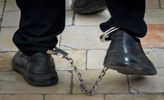 מקורבי הרב החשוד בעבירות מין הוציאו דין מוסר