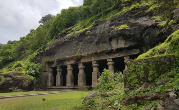 בלי ספרים | מה למדו בבית המדרש של שם ועבר?