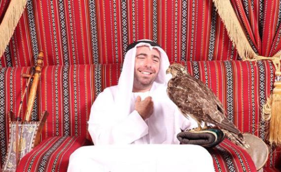 צפו:עומר אדם מעניק הצצה לפרויקט החדש שלו בדובאי