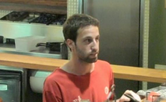 הח"כ תועד במצלמה נסתרת וריגש את הרשת. צפו