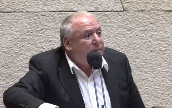 אמסלם תקף את היועמ"ש וחטף ממקום לא צפוי. צפו