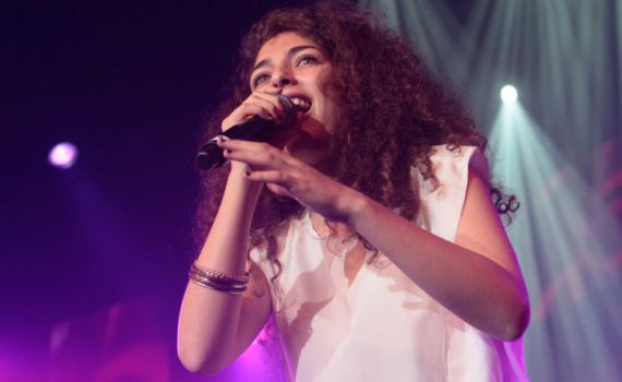 האזינו: שיר חדש לרוני דלומי עם אמיר ובן