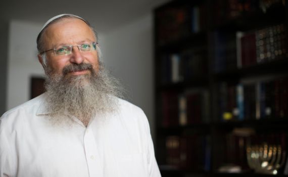 הרב שמואל אליהו: לחזק את מוסדות מערת המכפלה