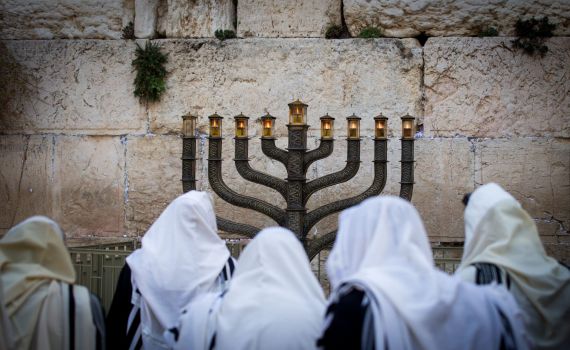 הערכה | חג החנוכה יתקיים תחת מגבלות קורונה כבדות