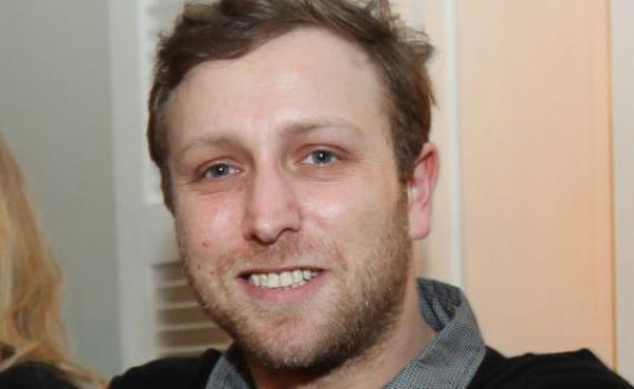 ליאור דיין חובק בת ראשונה וחושף את השם הנבחר