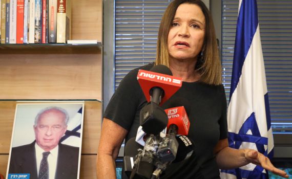 לזה אין שדרני חדשות שיילחמו עבורנו