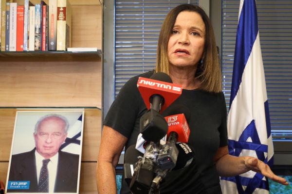 לזה אין שדרני חדשות שיילחמו עבורנו