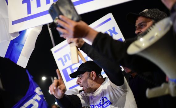 המשטרה הגישה כתבי אישום נגד תומכי נתניהו