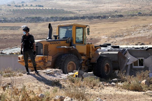 מנדלבליט: הקלות באכיפת עבירות בנייה של ערבים