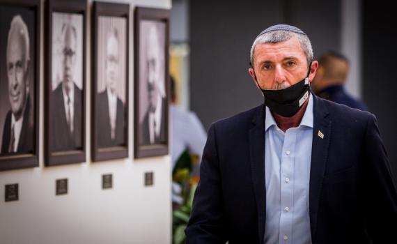 פרץ: ״מחר בערב קובעים לזום עם סבא וסבתא״