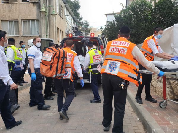 בן 19 נפל מקומה 3 בבני ברק – מצבו קשה