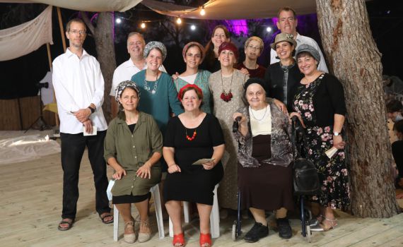 "לא האמנתי שאגדל ועדיין יקשו על יהודים לקנות בחברון"