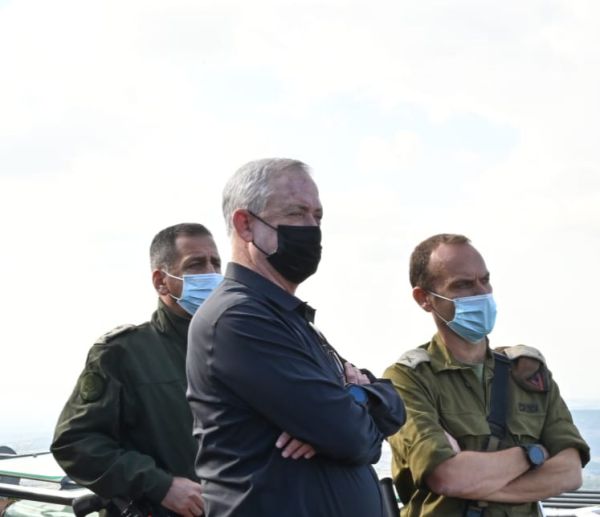 גנץ: המטענים שנמצאו ברמת הגולן- באחריות סוריה