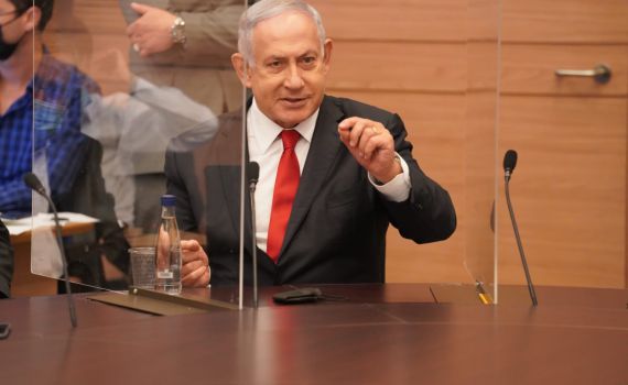 "בושה שגנץ משתמש בצה״ל ככלי ניגוח פוליטי"