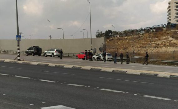 פיגוע דריסה במחסום א-זעיים; המחבל נורה למוות