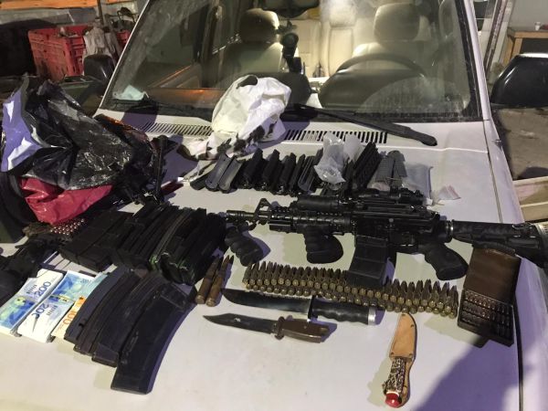 צפו: המשטרה איתרה נשק וכסף במזרח ירושלים