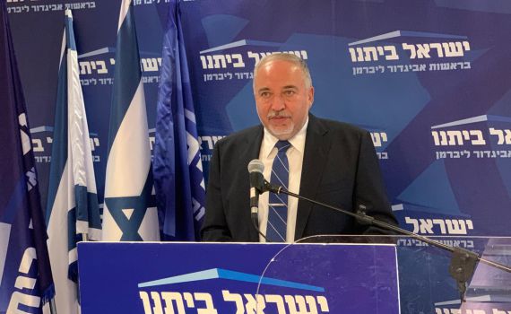 "קורא לארגוני נשים להכריז מלחמה על ש"ס ויהדוה"ת"