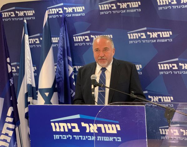 "קורא לארגוני נשים להכריז מלחמה על ש"ס ויהדוה"ת"